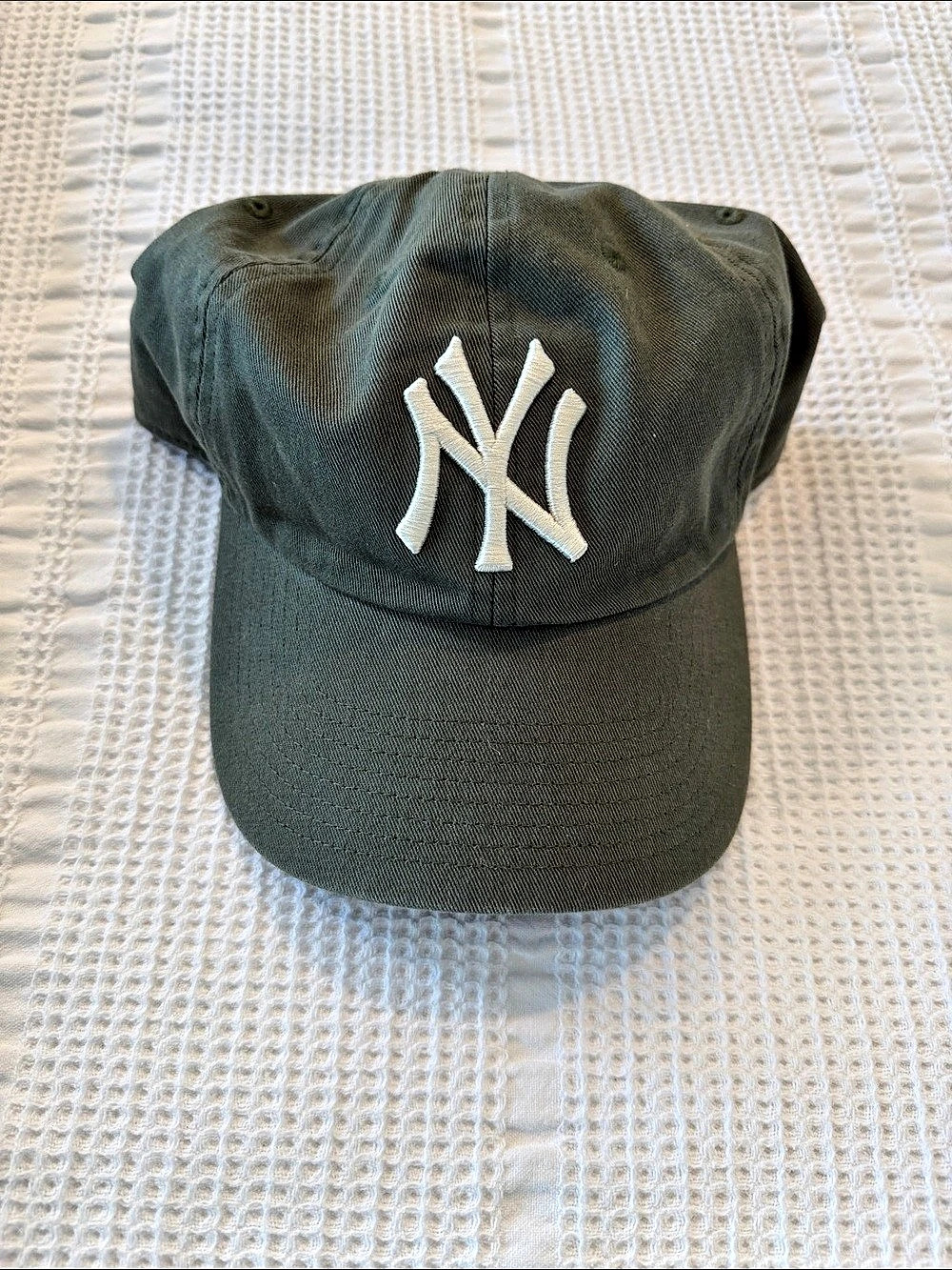 New Era New York Yankees 9FORTY Yankees Cap Green White Like New